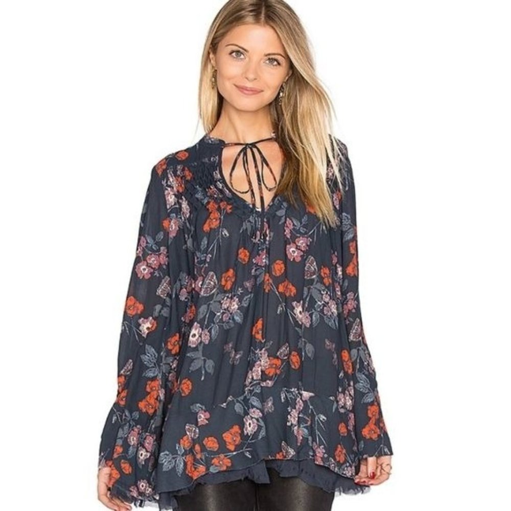 Free People pebble‎ crepe so fine smoked floral tunic top woman's size XS